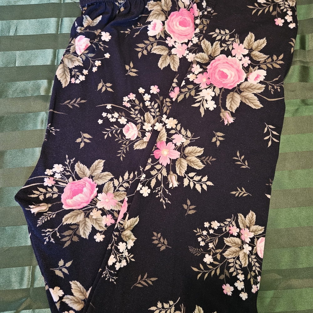 Floral Navy Blueand Pink Leggings